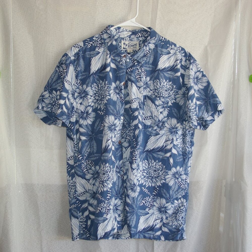 Aeropostale Resort Blue Button Shirt with Floral Pattern